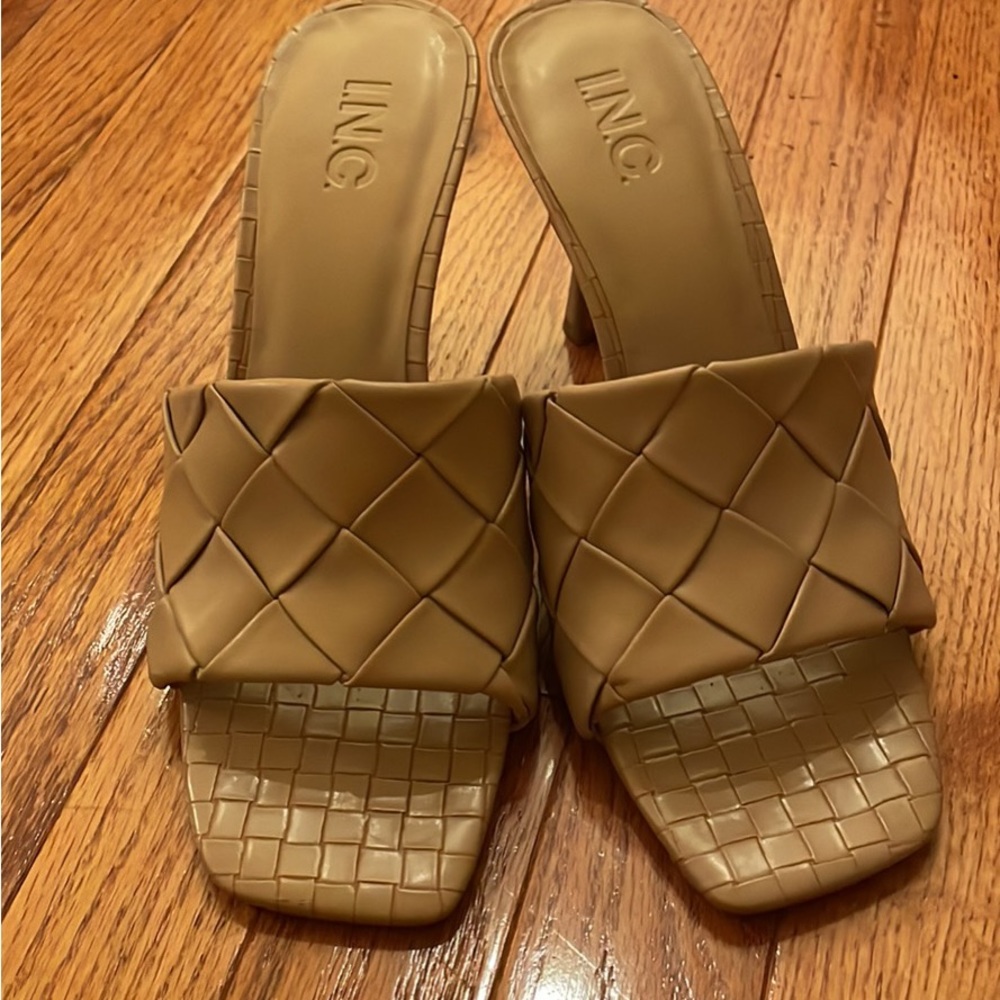 Size 8 womens sandals heels